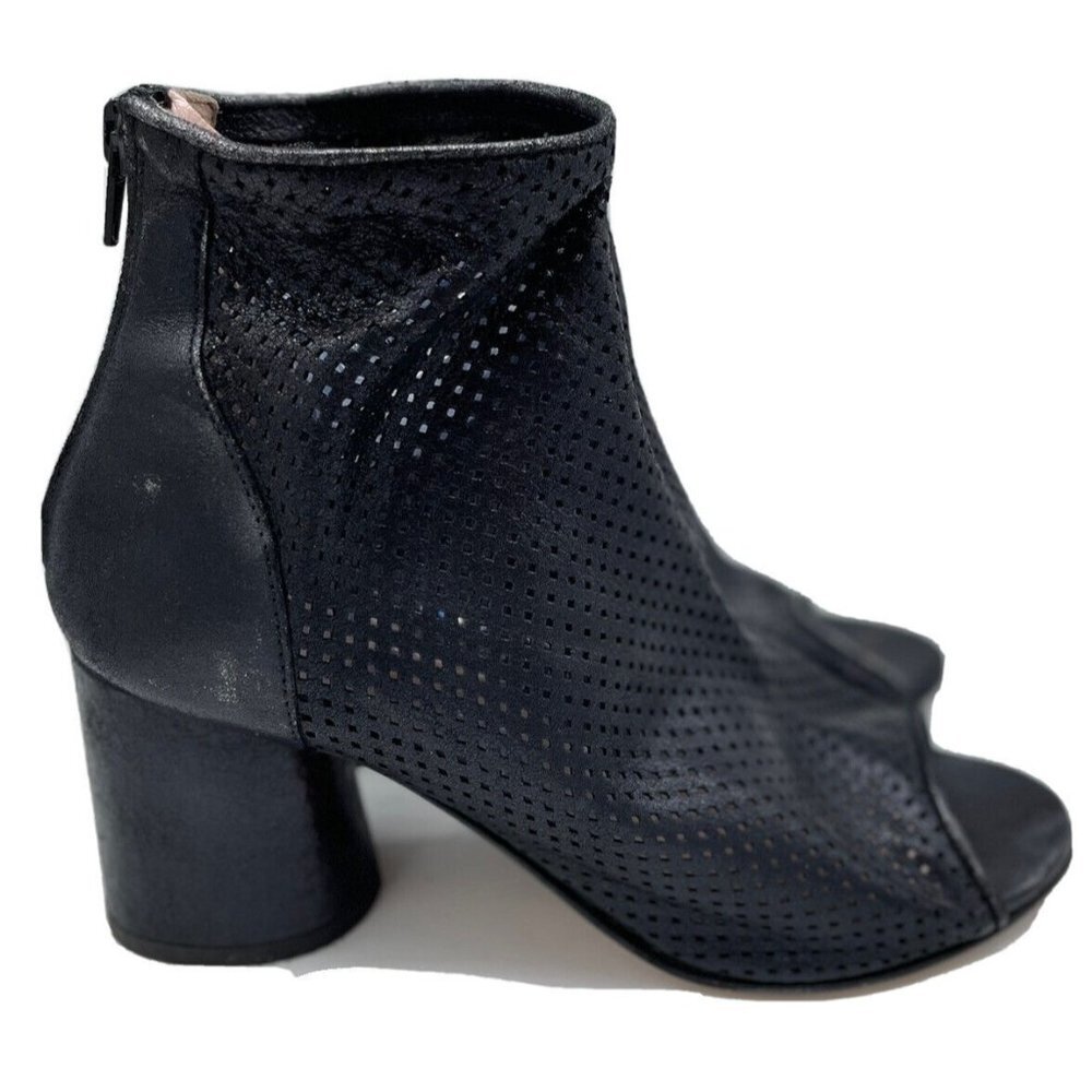 Women’s Michelediloco Vero Cuoio Black Mesh Peep Toe Round Heels Size 38